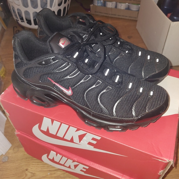 Louis Vuitton Brown and Gray Athletic Shoes - Picture 11 of 16